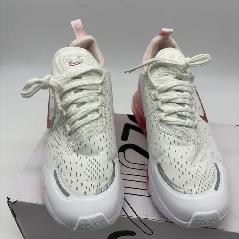 Nike Sneakers - White & Pink